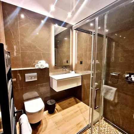 Le Mistral Hotel