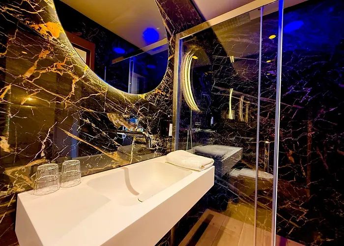 Le Mistral ホテル 3*